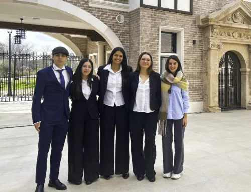 Nuestros alumnos participan en el III Torneo de Debate Académico IEB