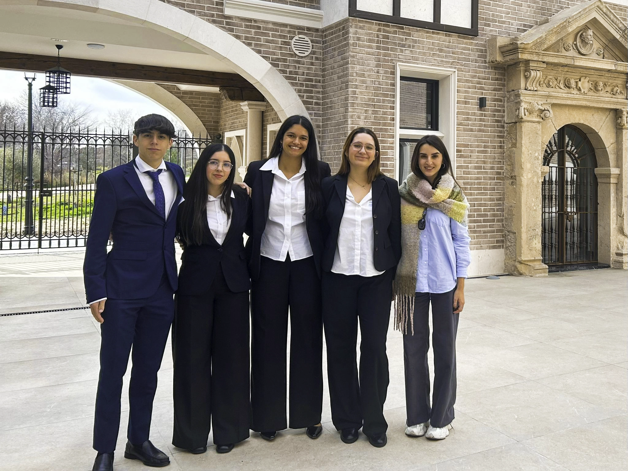 Liga de Debate IEB